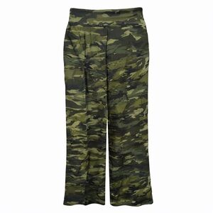 Leggings Depot Camouflage Wide-Leg Pants